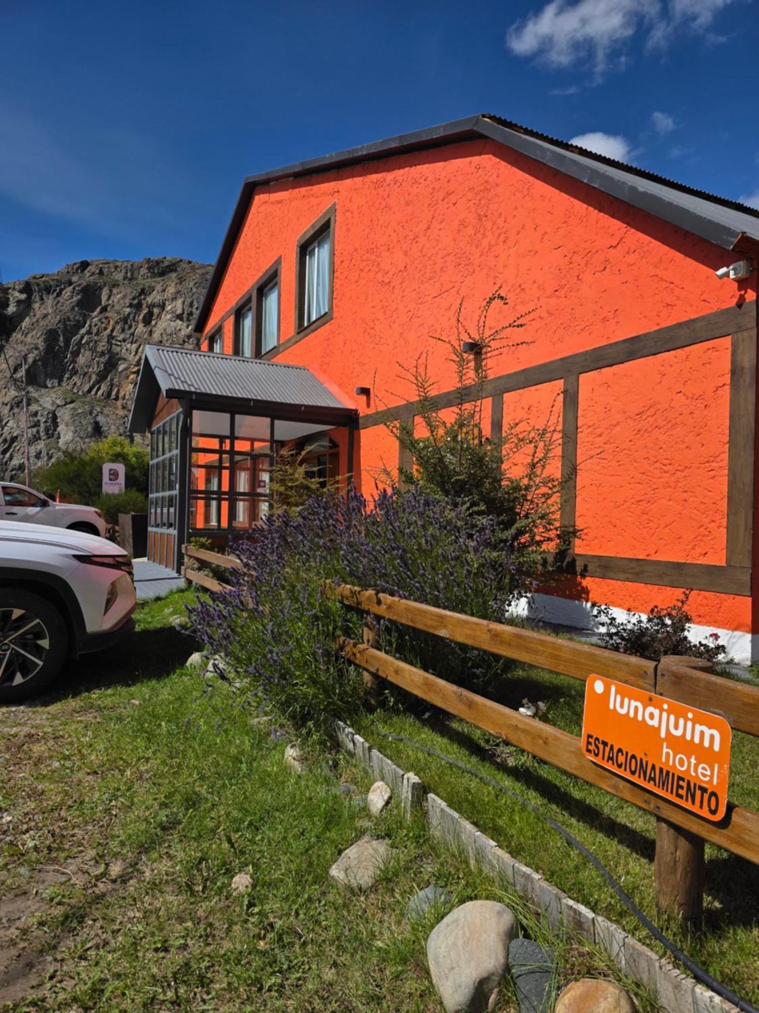 Hotel Lunajuim El Chalten Exteriér fotografie